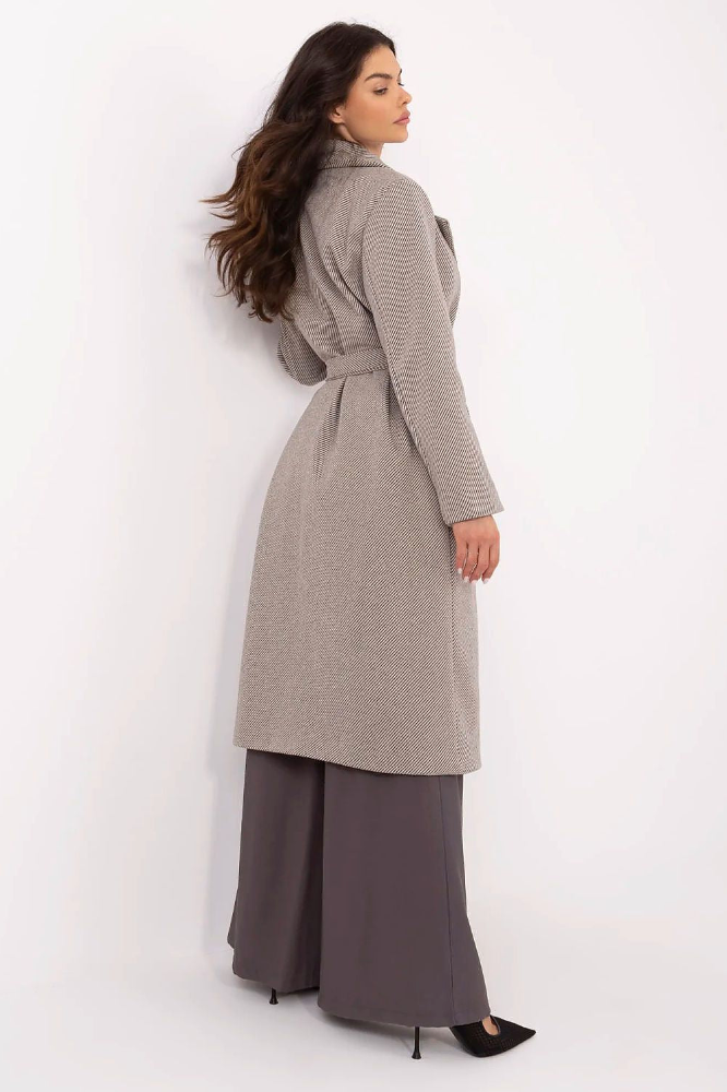 Belted Elegance – Classic Knee-Length Coat