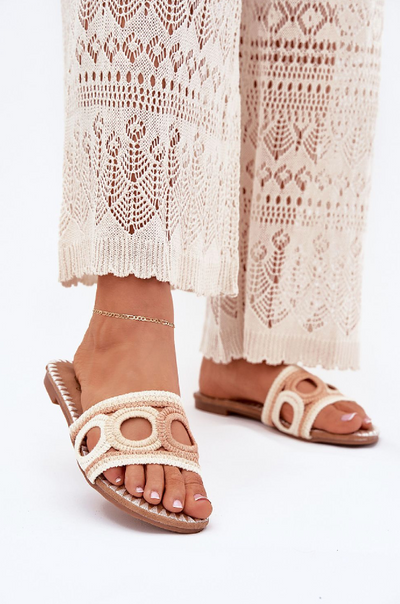 Nomi – Crocheted Summer Slides