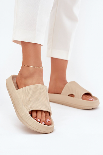 Happy Flops – Trendy Platform Slides