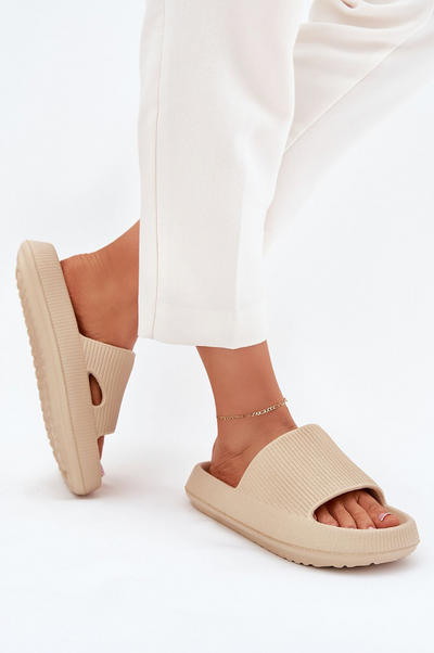 Happy Flops – Trendy Platform Slides