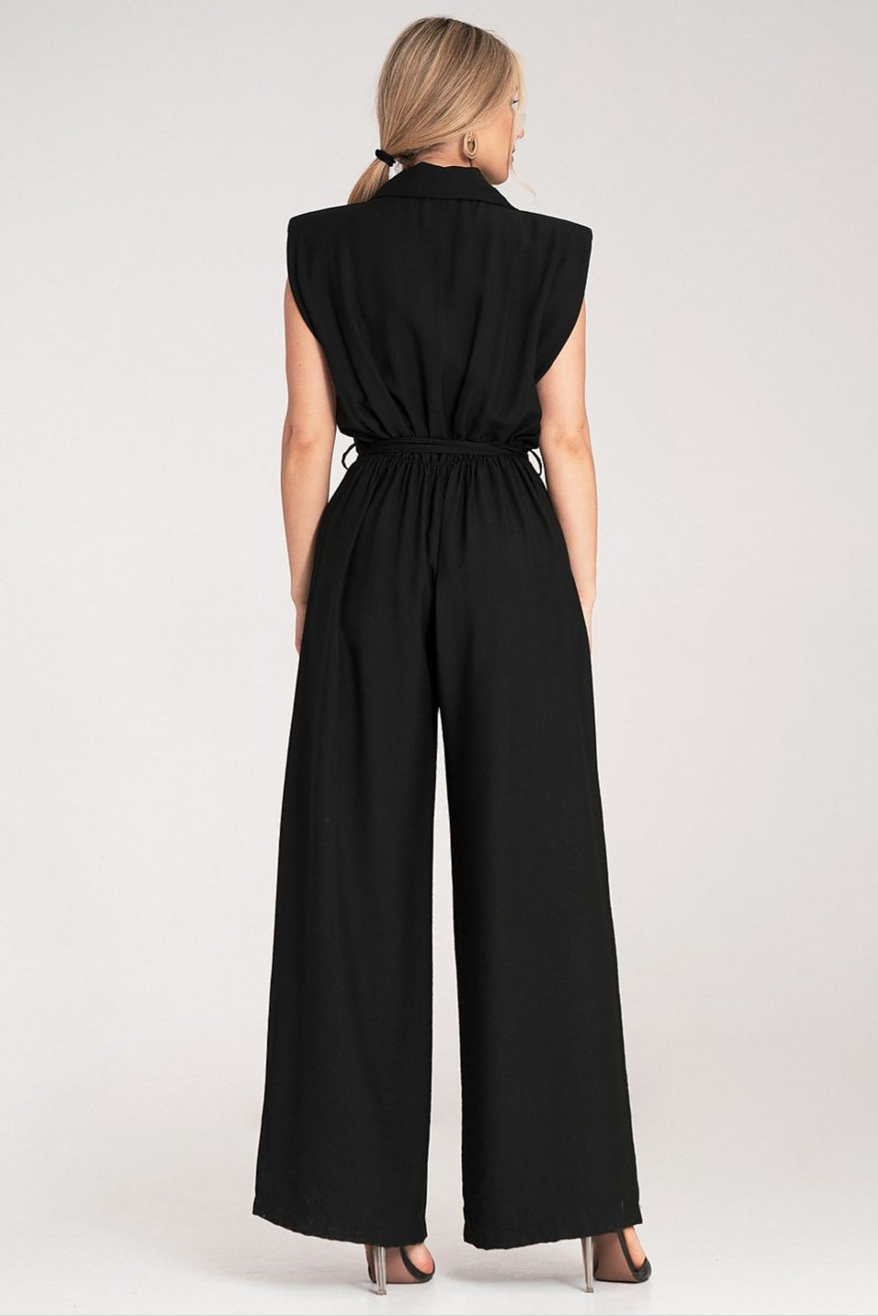  Suit model 214802 Figl 