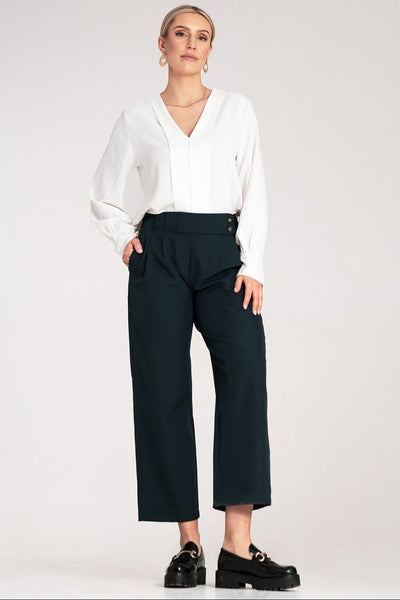  Women trousers model 214930 Figl 