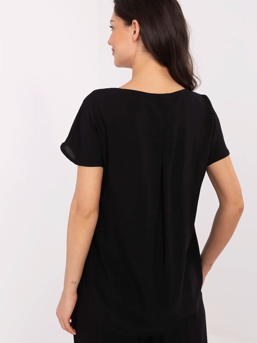 Léa EcoVibe Blouse – Soft Sage Elegance