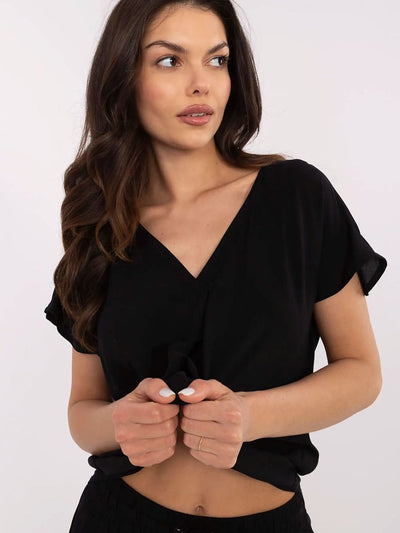 Léa EcoVibe Blouse – Soft Sage Elegance