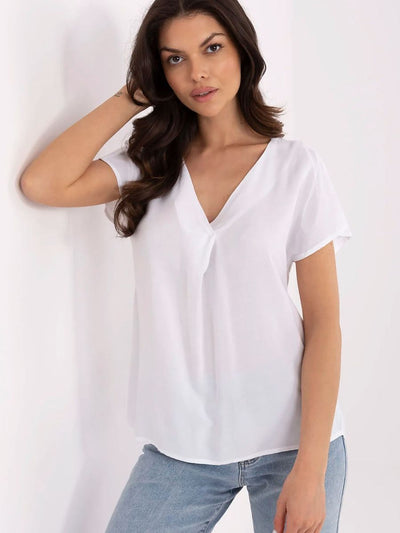 Léa EcoVibe Blouse – Soft Sage Elegance